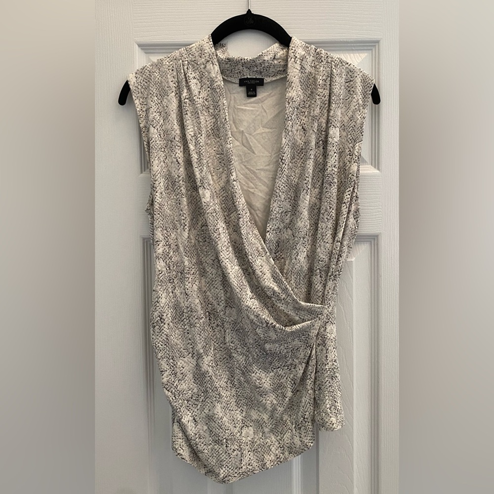 Ann Taylor Factory - Sleeveless Blouse - Size M
